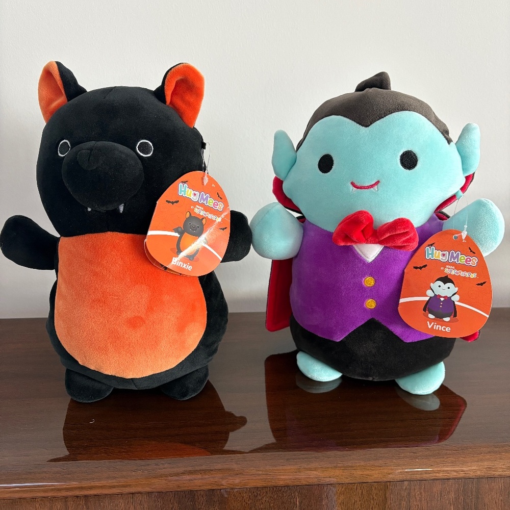 Vince The Vampire & Binxie Bat Halloween Hug Me Squishmallows 10 inch